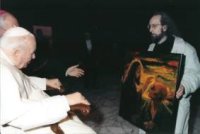 Bei der Segnung des Bilderkreuzes von Papst Johannes Paul II. bei der Generalaudienz im Vatikan am 10.03.2004
